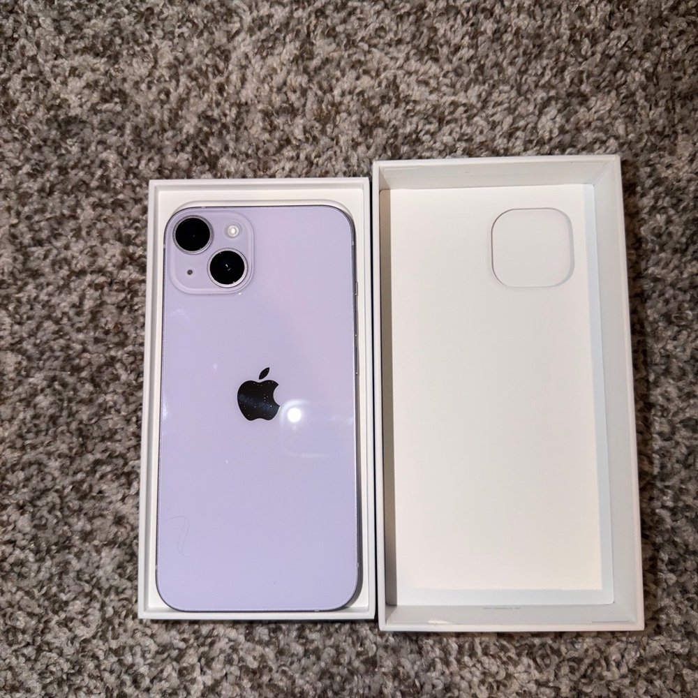Unlocked iPhone 14 purple 128GB gentle used